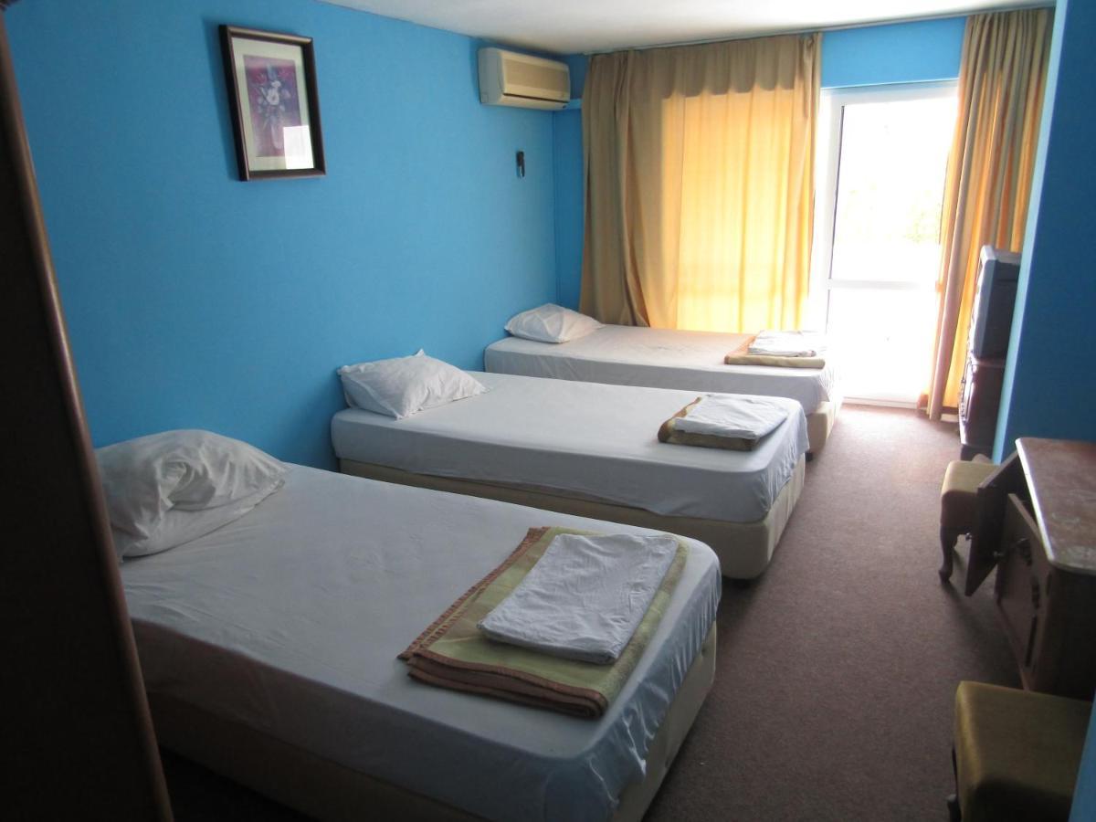 וארנה Hostel Papagal מראה חיצוני תמונה