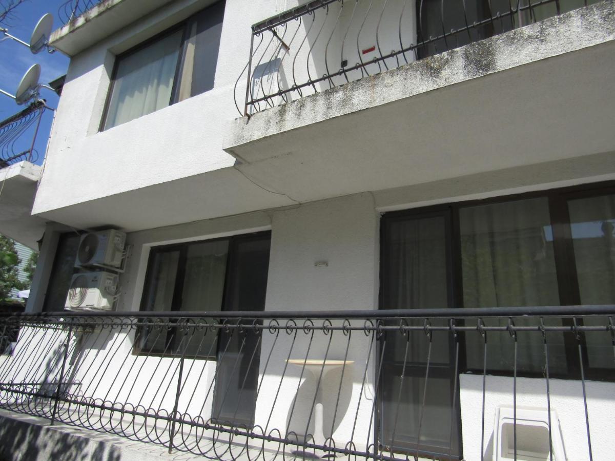 וארנה Hostel Papagal מראה חיצוני תמונה