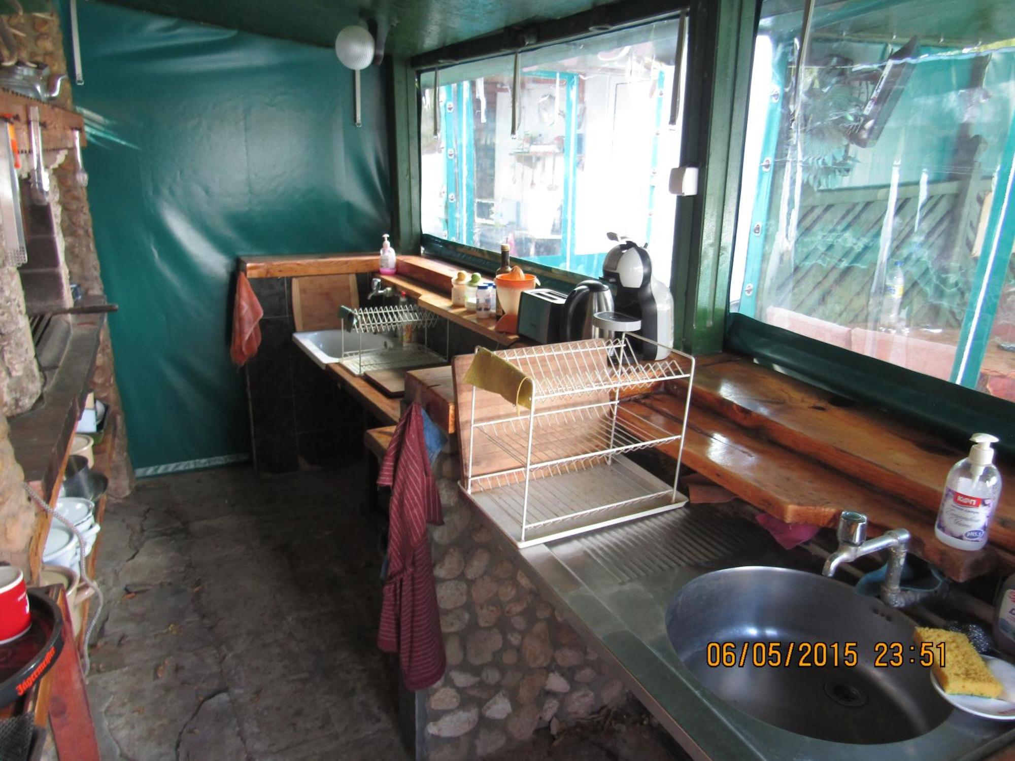 וארנה Hostel Papagal מראה חיצוני תמונה