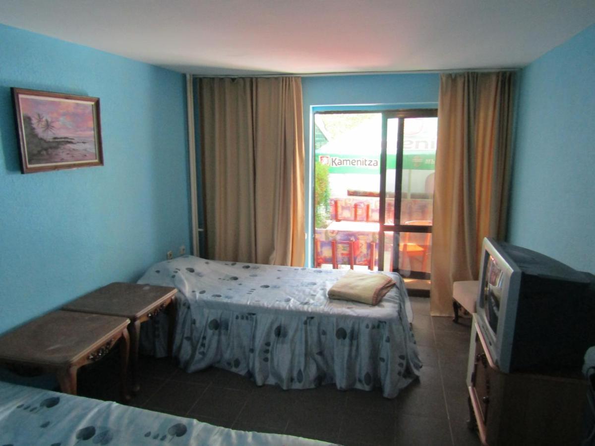 וארנה Hostel Papagal מראה חיצוני תמונה